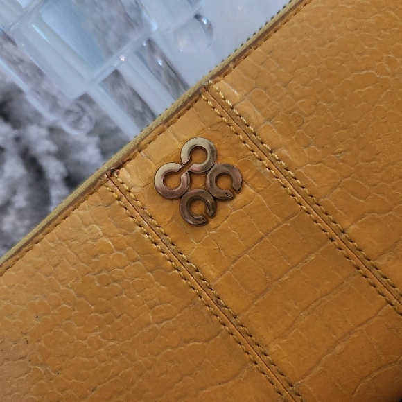 Yellow Designer Women's Wallet - Picture 3 of 6